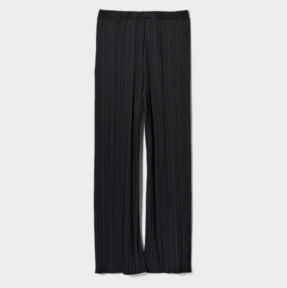 Uniqlo Pleated Straight Pants